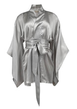 Load image into Gallery viewer, Short Silk Kimono.